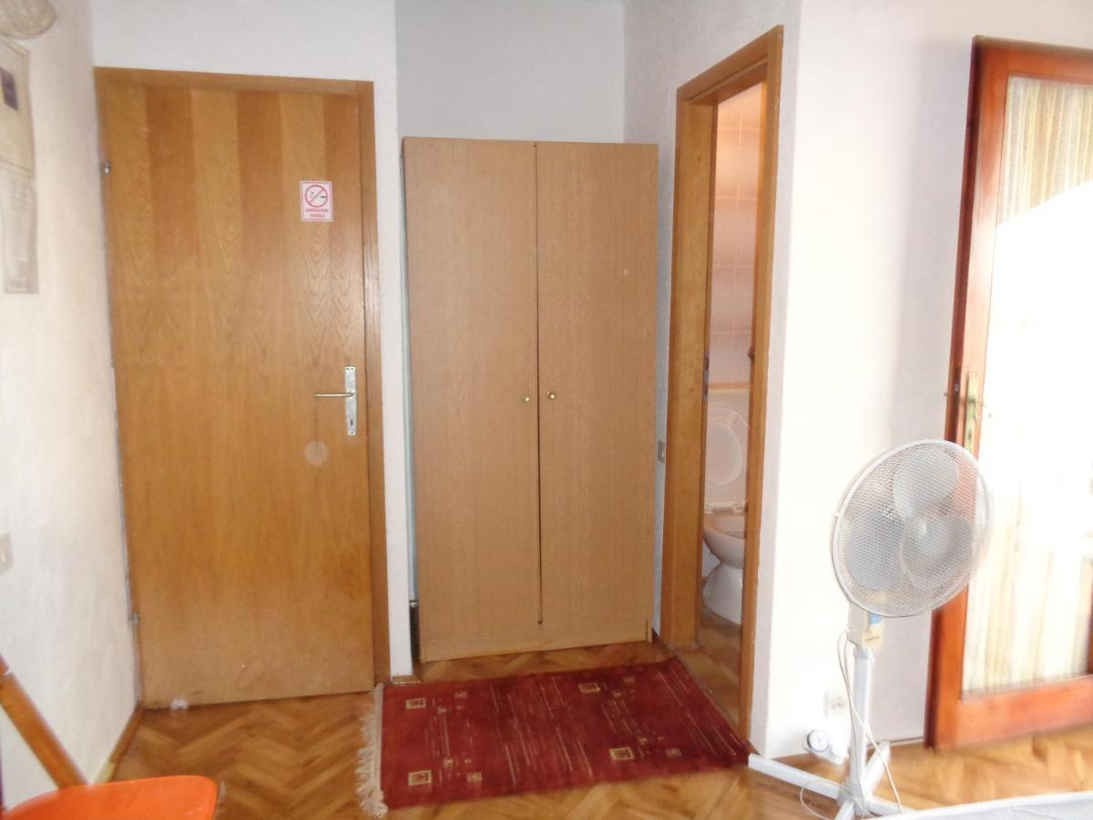 Pansion Danijela Hotel Рогозница Екстериор снимка